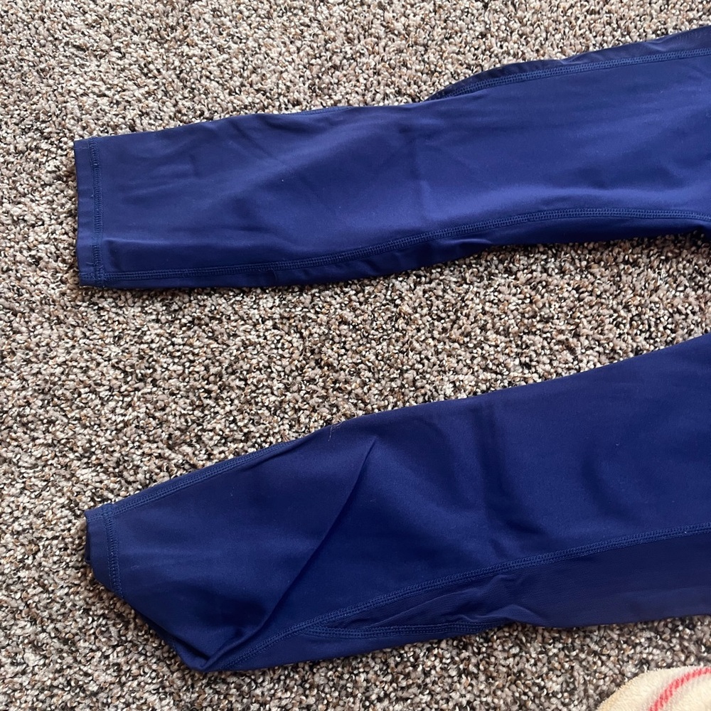 Fabletics Women’s Blue high waisted 7/8 athletic leggings - Picture 4 of 8